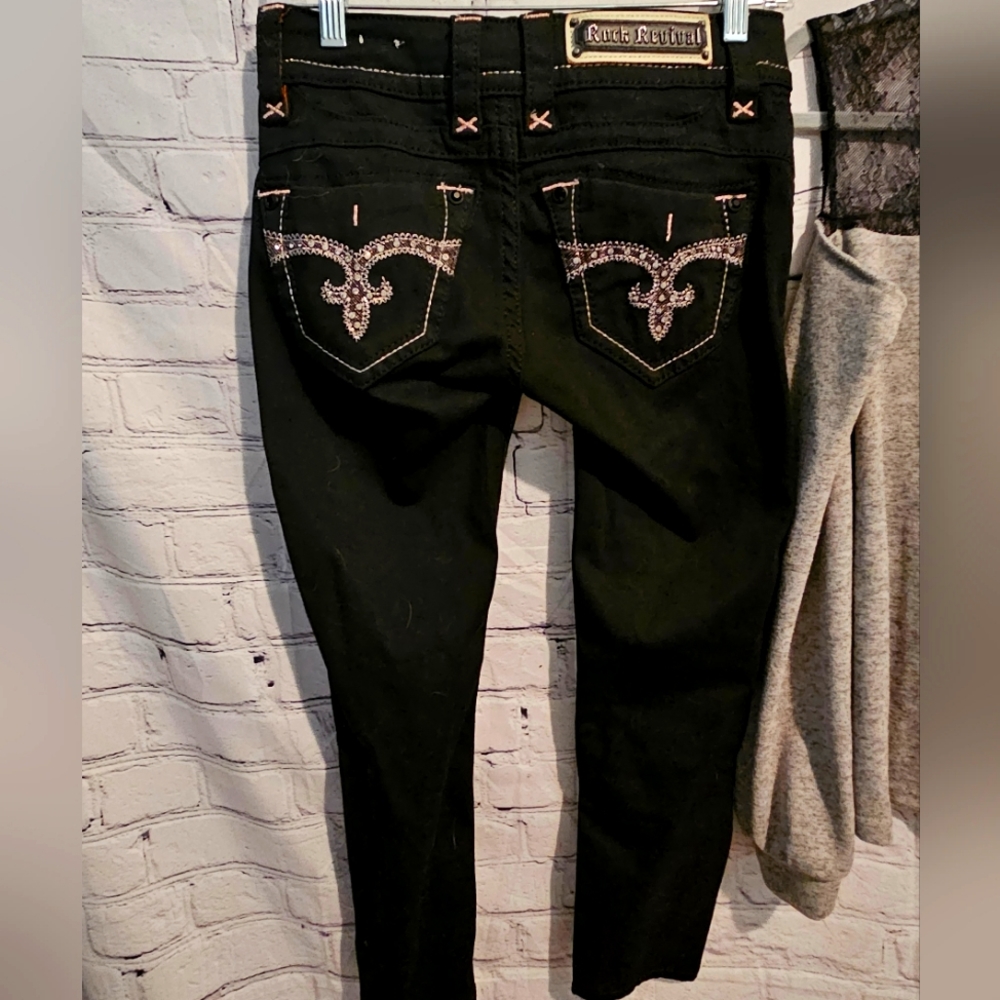 Rock Rival Capris